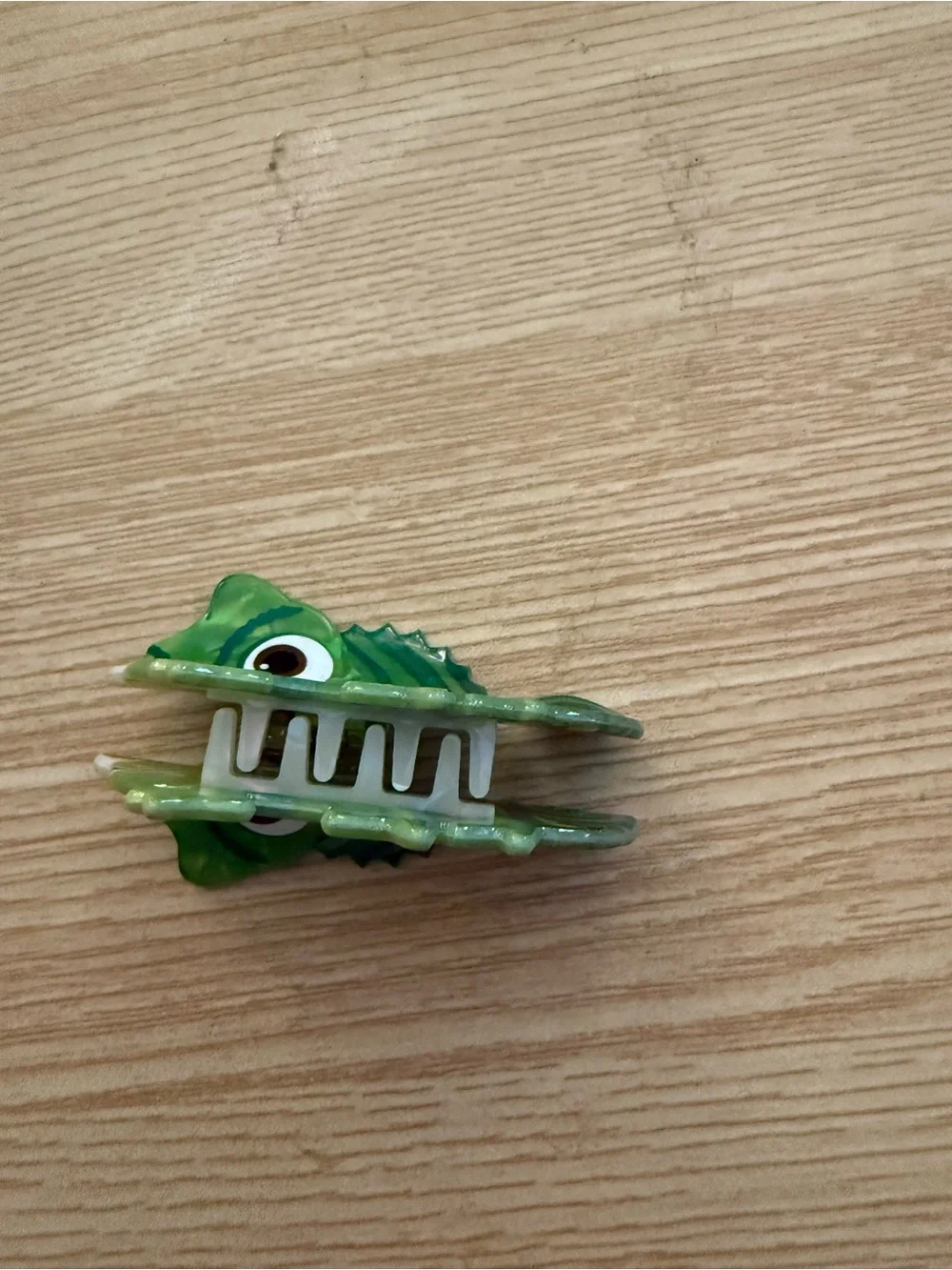 Tangled Pascal hair clip